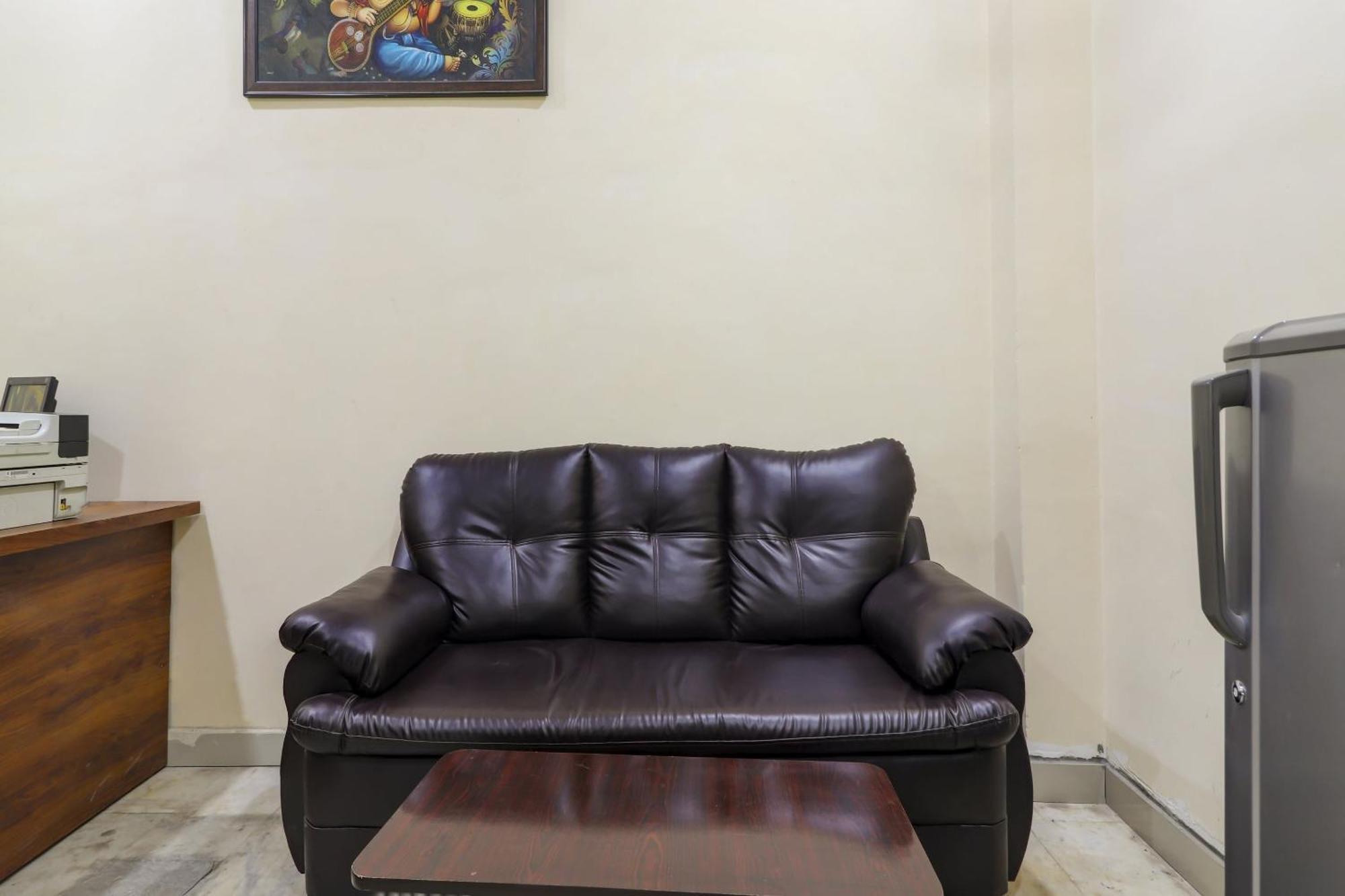 Hotel O Rsquare Elite Sururnagar Buitenkant foto