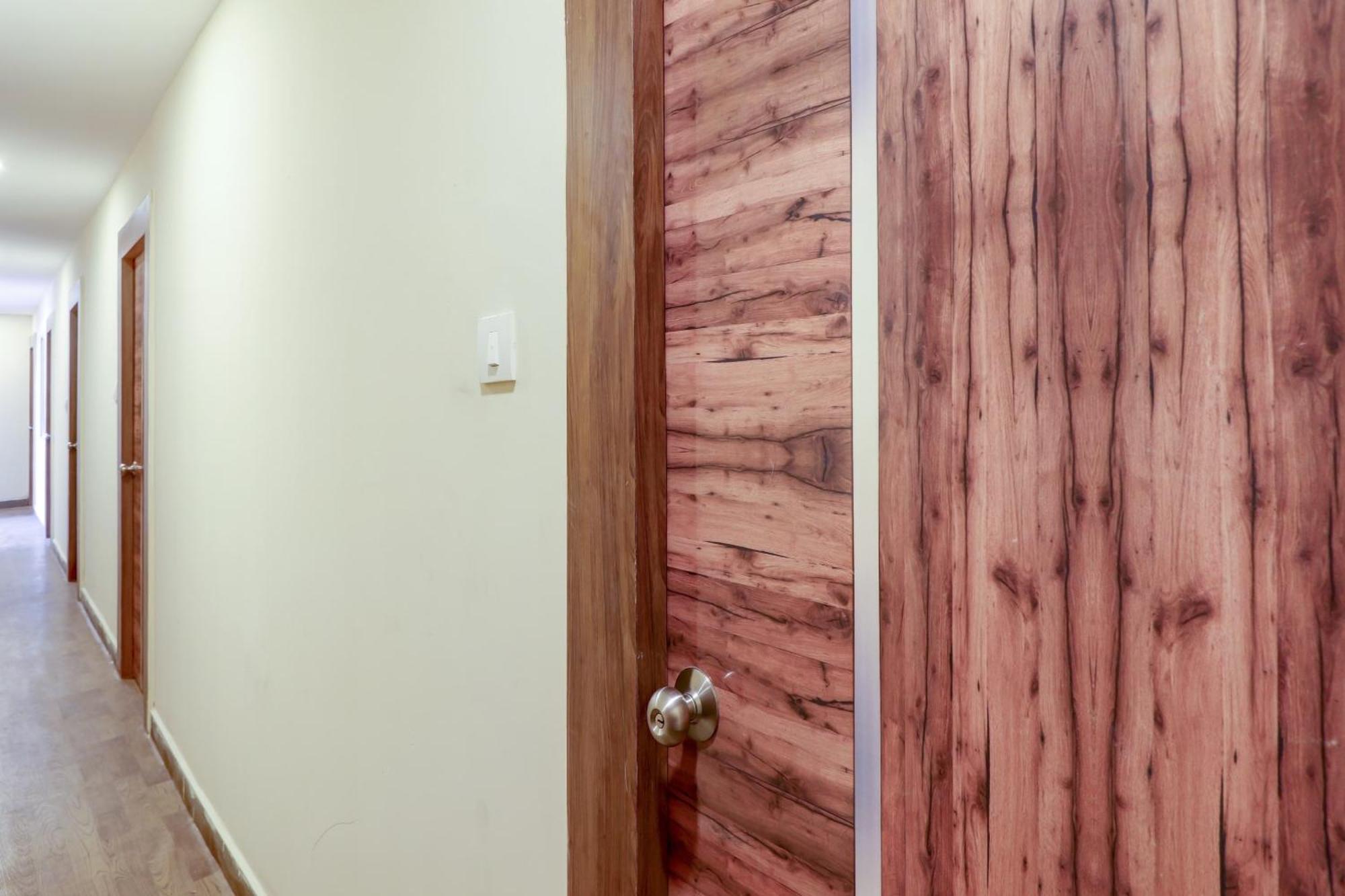 Hotel O Rsquare Elite Sururnagar Buitenkant foto